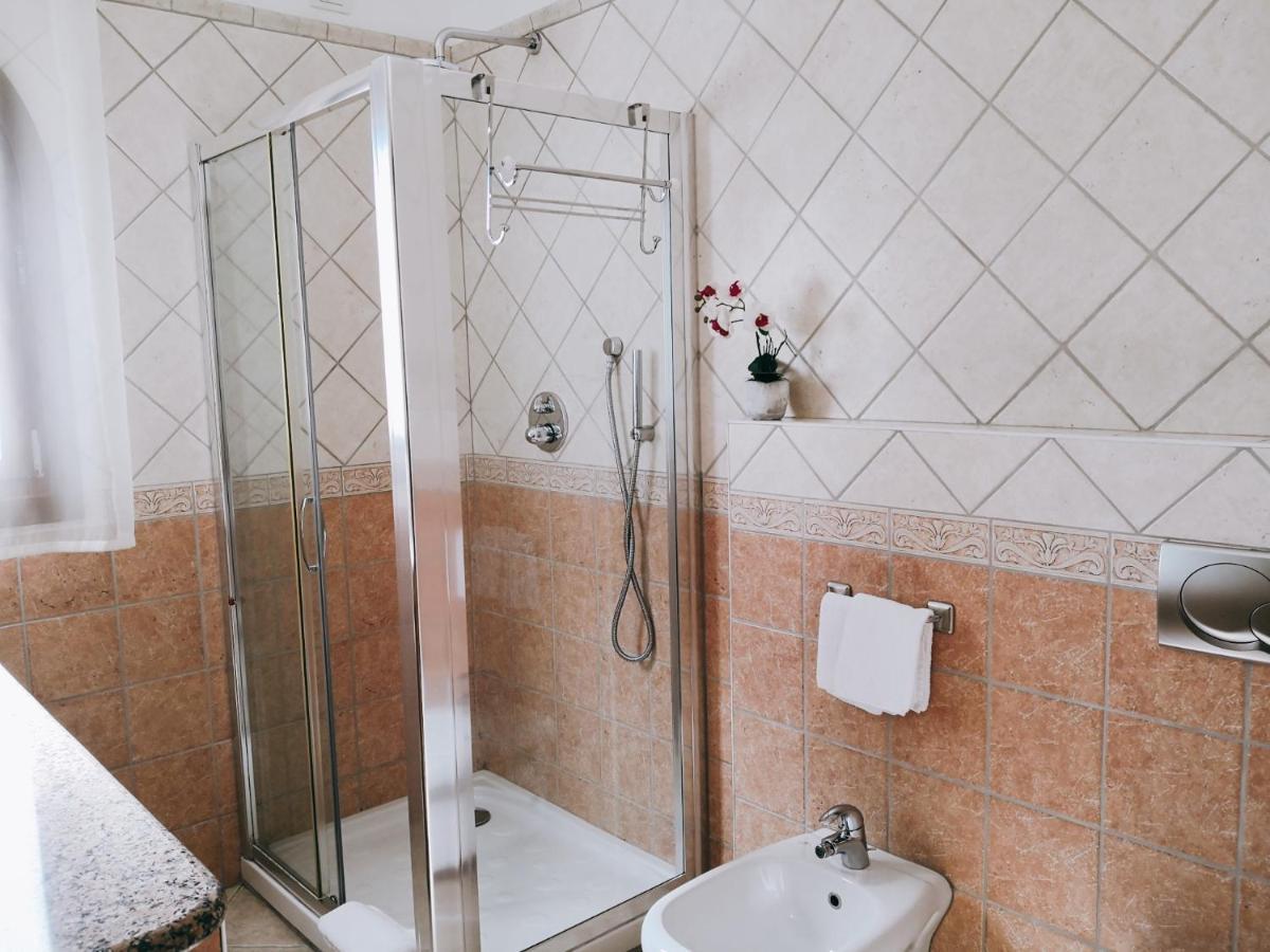 Bed and Breakfast A Lu Ponti Будони Экстерьер фото