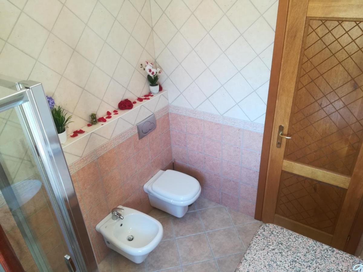 Bed and Breakfast A Lu Ponti Будони Экстерьер фото